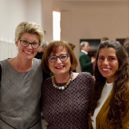  | TITLE: Das Serviceteam – Micha, Anke und Marcia | 
                        