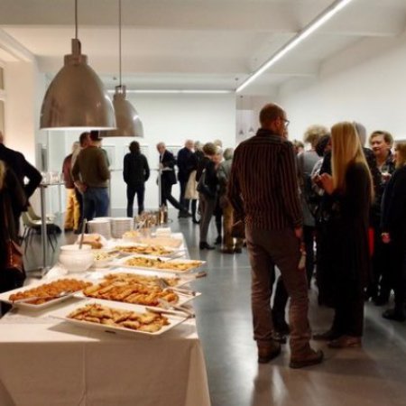 | TITLE: Indisches Buffet | DESCRIPTION: Das südindische Buffet ist eröffnet, zubereitet von drei Südindern aus dem Team des Stadtwaldhauses Krefeld.